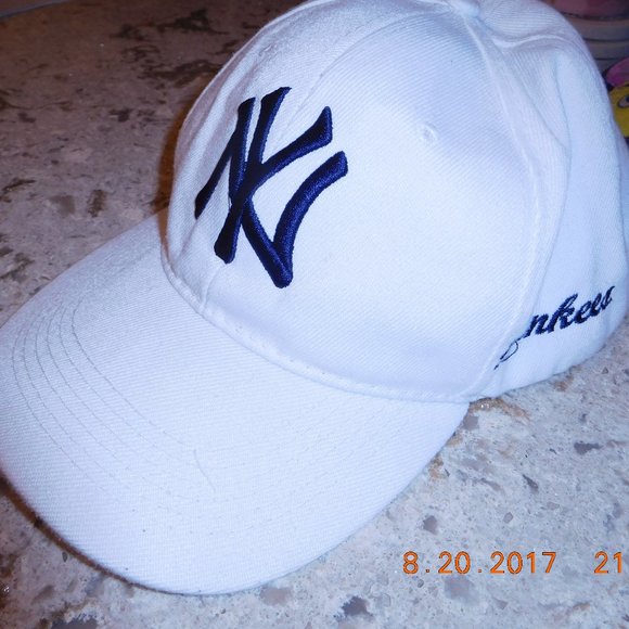 Other - Yankees Hat